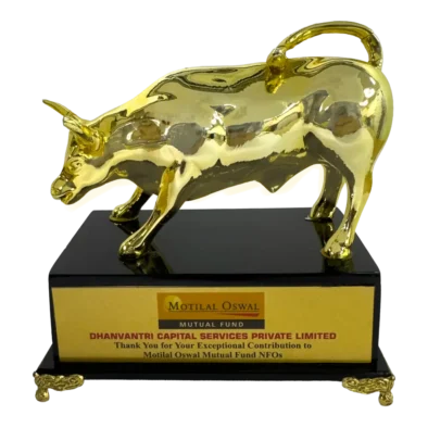 Dhanvantree – mutual fund distributor in Delhi awarded by Motilal Oswal Mutual Fund AMC for outstanding performance in success of Motilal Oswal Mutual Fund
