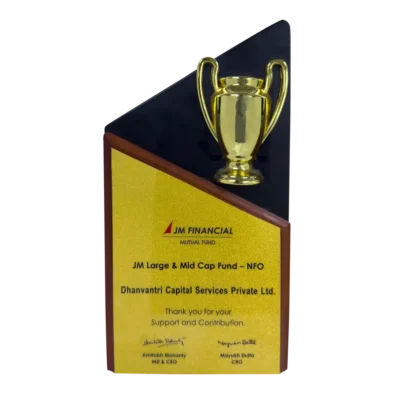 Dhanvantree – mutual fund distributor in Delhi awarded by JM Financial Mutual Fund AMC for outstanding performance in success of JM Large and Mid Cap Fund NFO