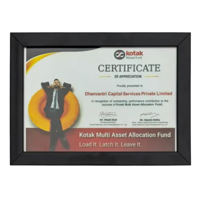 Dhanvantri Capital Services Pvt Ltd received an award from Kotak AMC for outstanding performance in financial services.